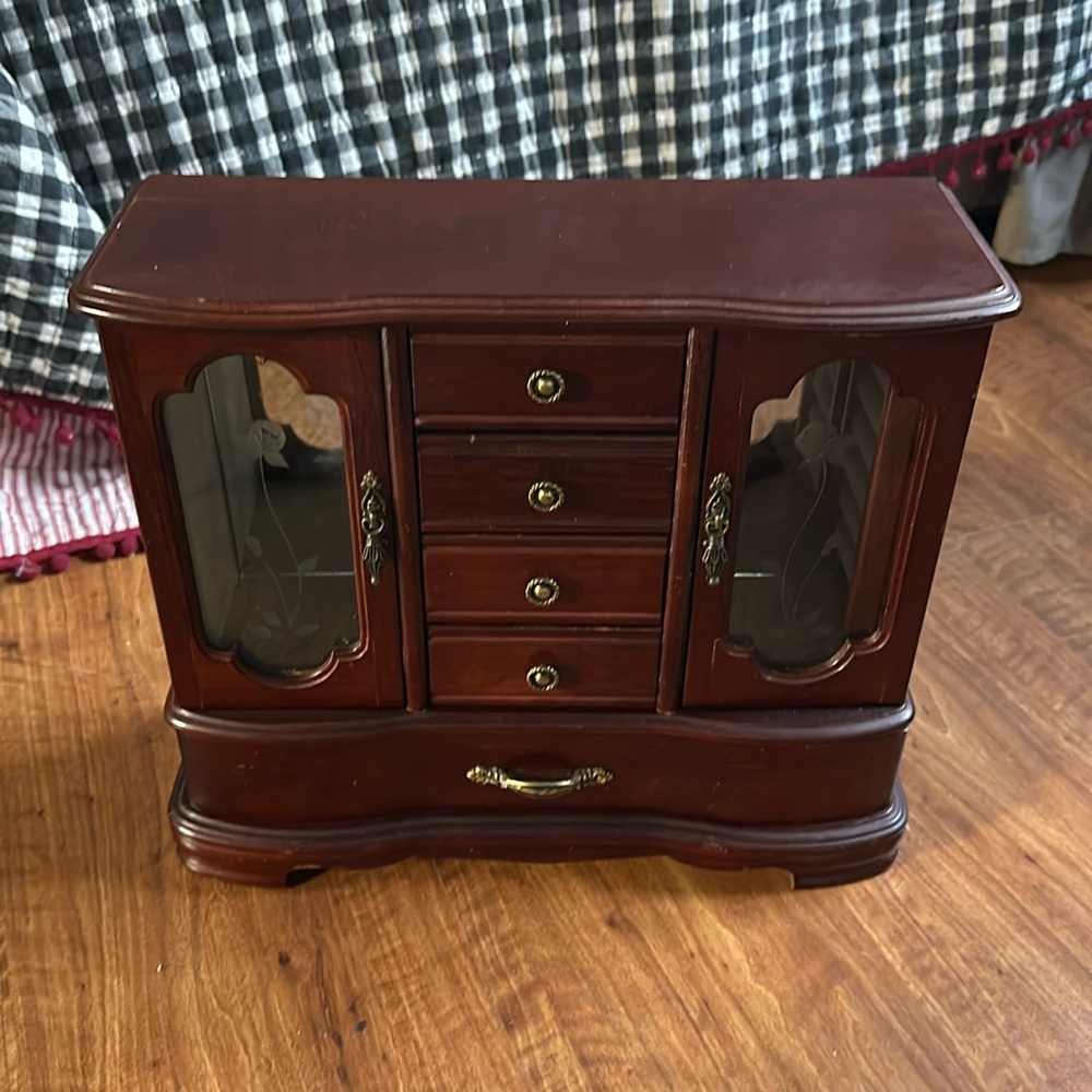 Vintage Jewelry Box